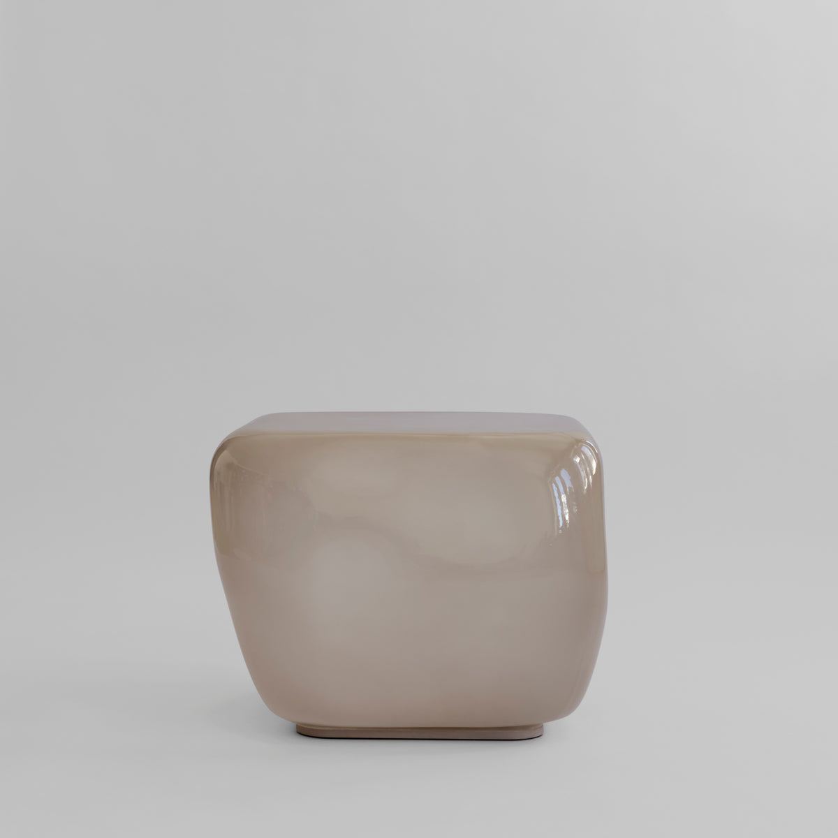Ishi Coffee Table, Medio - Smoked Desert