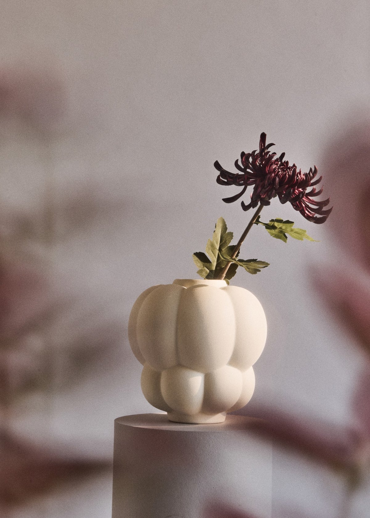 Uva Vase, Cream - Medium