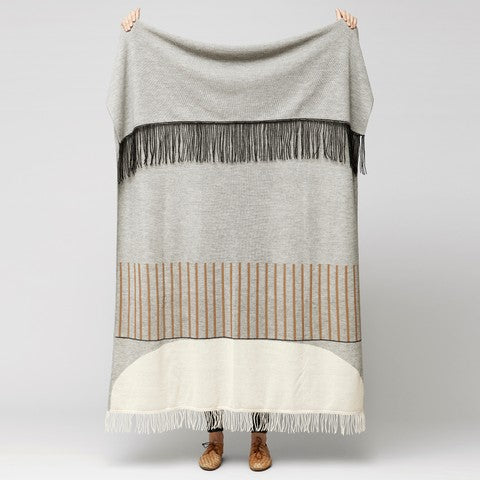 Aymara Plaid, Pattern Grey